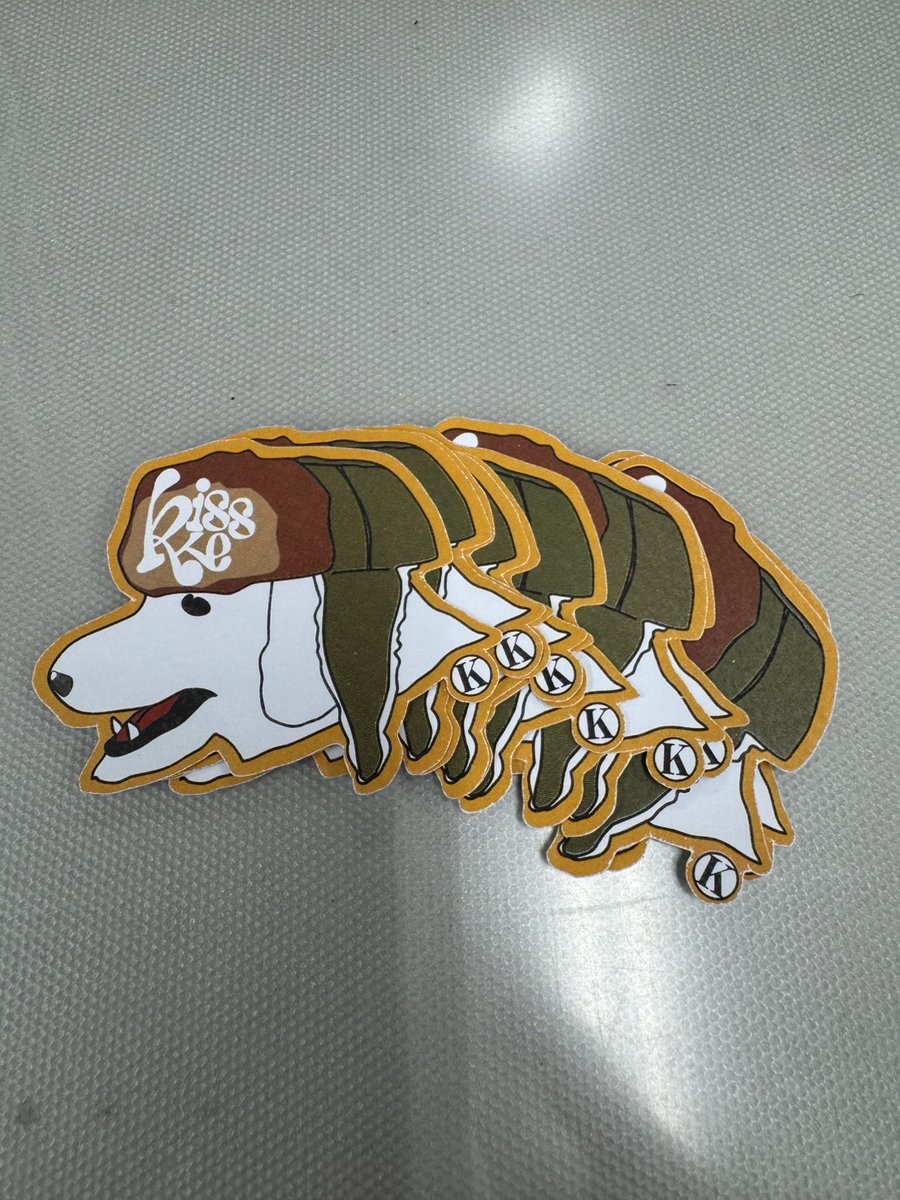 anabukidogs's tweet photo. #スタッフ犬きすけ 
またまたグッズ化✨

学生さんがきすけのカッコいいステッカー作ってくれました！
🔻動画でみる！
https://t.co/PpiM73ZDFR

#スキ進め
#動物看護師 #愛玩動物看護師 #トリマー #グルーマー https://t.co/3udguxDx8k