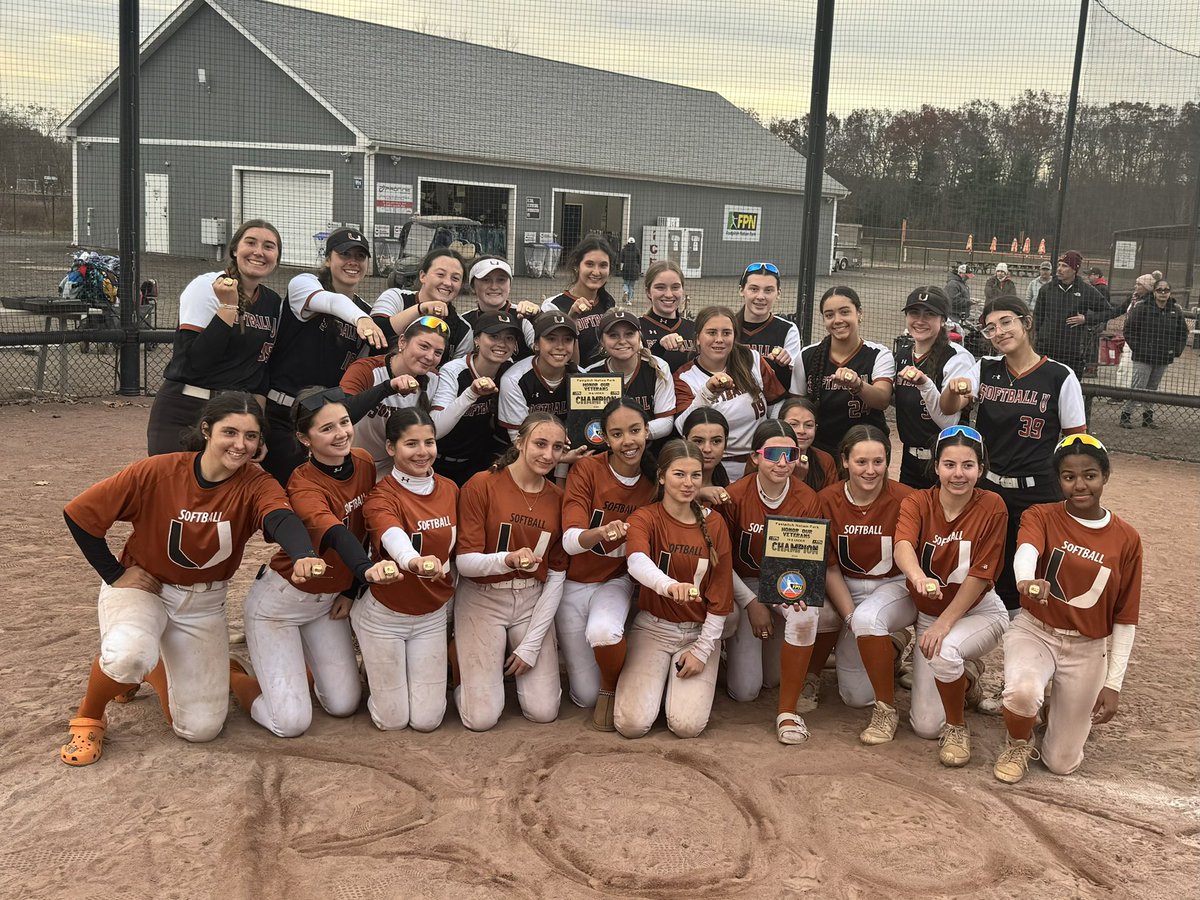 SoftballUCT18's tweet photo. Closed out the fall with the fam. Last tournament as a full squad. This is a very special group. Let memories like this last a lifetime.

Softball U CT 18s and 14s come home with the championship #BOOM #ufam https://t.co/tM3pfnWOQg