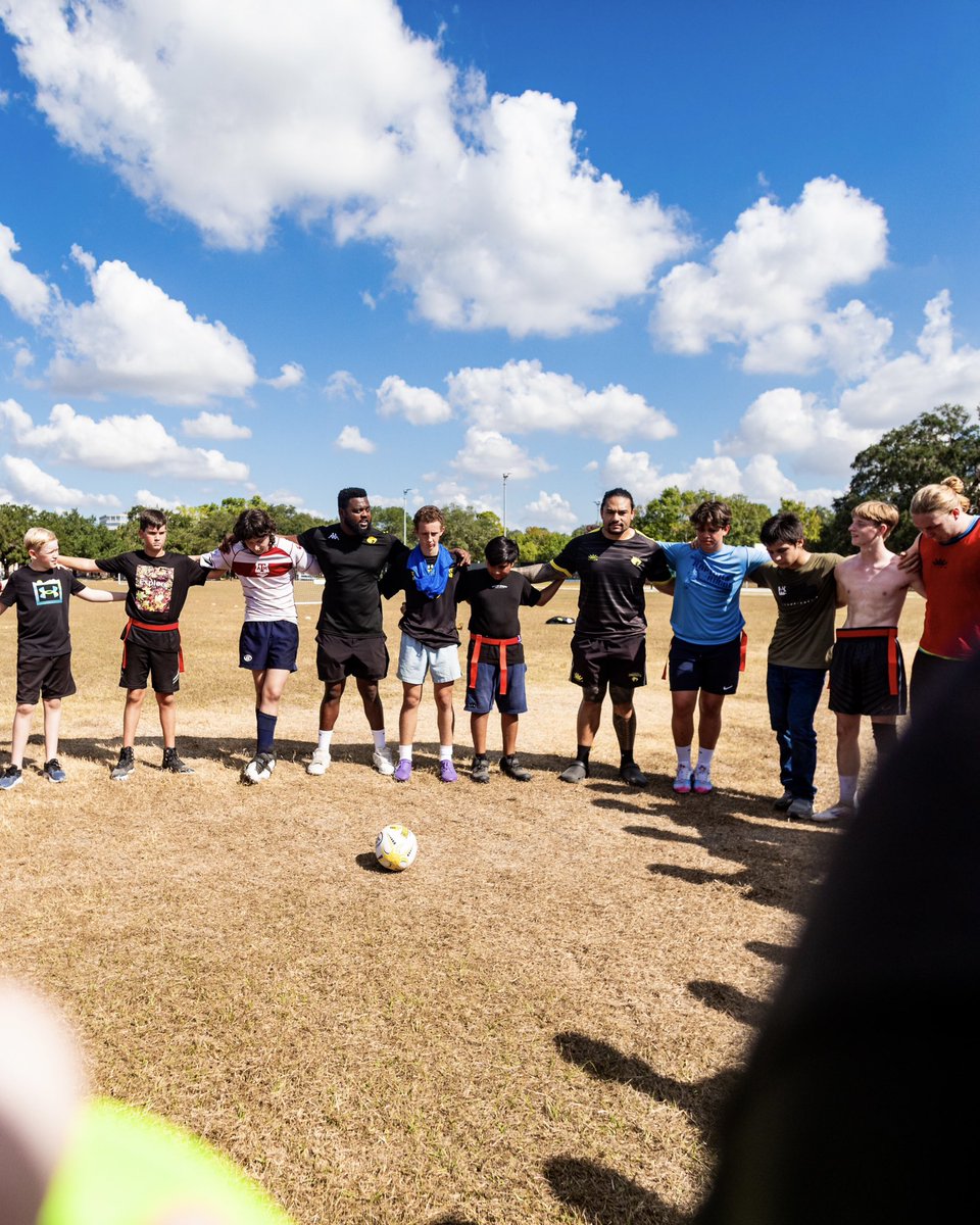 HOUSaberCats's tweet image. Great times visiting @Hycaraptorsrugby for their Homeschooled Boys Give Rugby a Try Day! Val and LaRome had a blast working with the team and growing the game. It was great seeing everyone, and we look forward to the next one! #CatsInTheCommunity