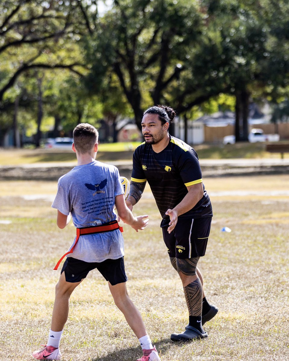 HOUSaberCats's tweet image. Great times visiting @Hycaraptorsrugby for their Homeschooled Boys Give Rugby a Try Day! Val and LaRome had a blast working with the team and growing the game. It was great seeing everyone, and we look forward to the next one! #CatsInTheCommunity
