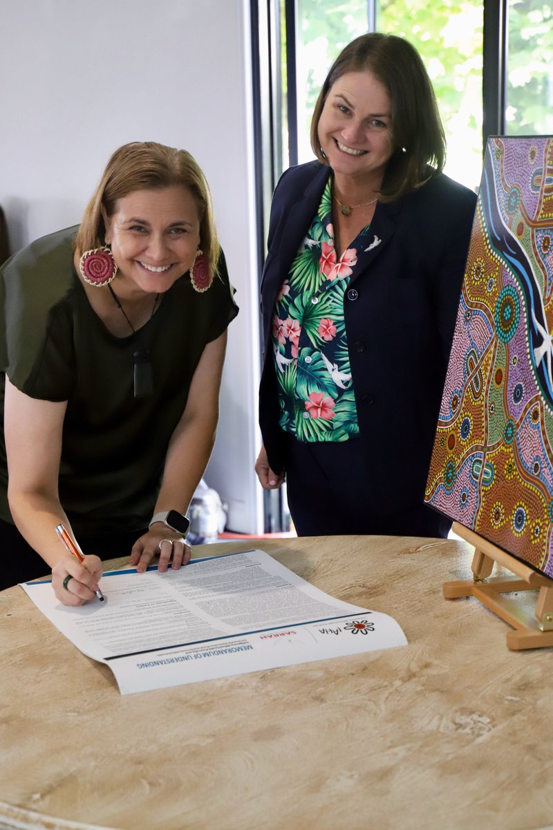 IAHA Deputy CEO Kylie Stothers and SARRAH president Lisa Baker signing the MOA at the 2024 SARRAH Conference!

#alliedhealth #AlliedHealthProfessionals #IAHA #conference