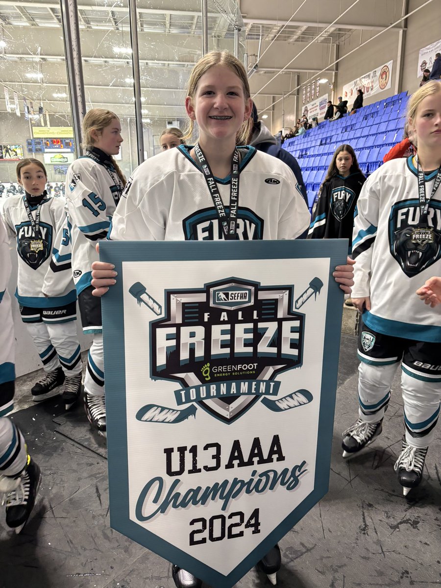 The U13AAA Fury came back from being down 3-1 to take the championship at the SEFHA Fall Freeze.