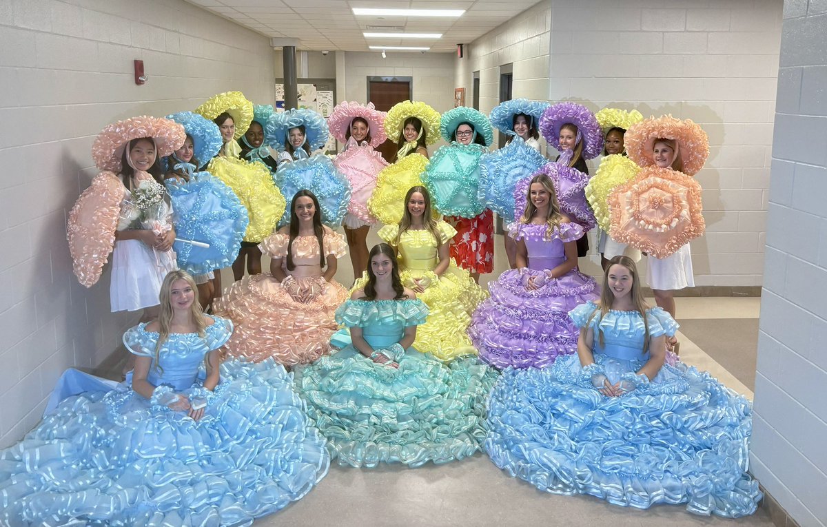 Baker High School is proud of our 12 Mobile Azalea Trail Maids for 25-26! Our own Ashton Sprinkle was named Queen of the court as well! #GrowingGreatness