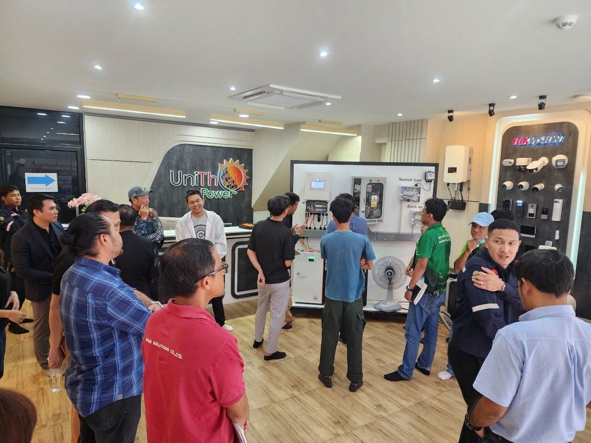 Solis_Inverters's tweet photo. Huge thanks to everyone who joined our #SolisTraining at Unithai Power, #Phuket! We hope the insights on On-Grid and Hybrid solar systems empower you on your solar journey.
Your participation makes each session better, and we look forward to seeing you again at the next one! ๐ก๐ฑ
#SolarEnergy #Solis #OnGrid #HybridSystems #EnergyTransition #Innovation