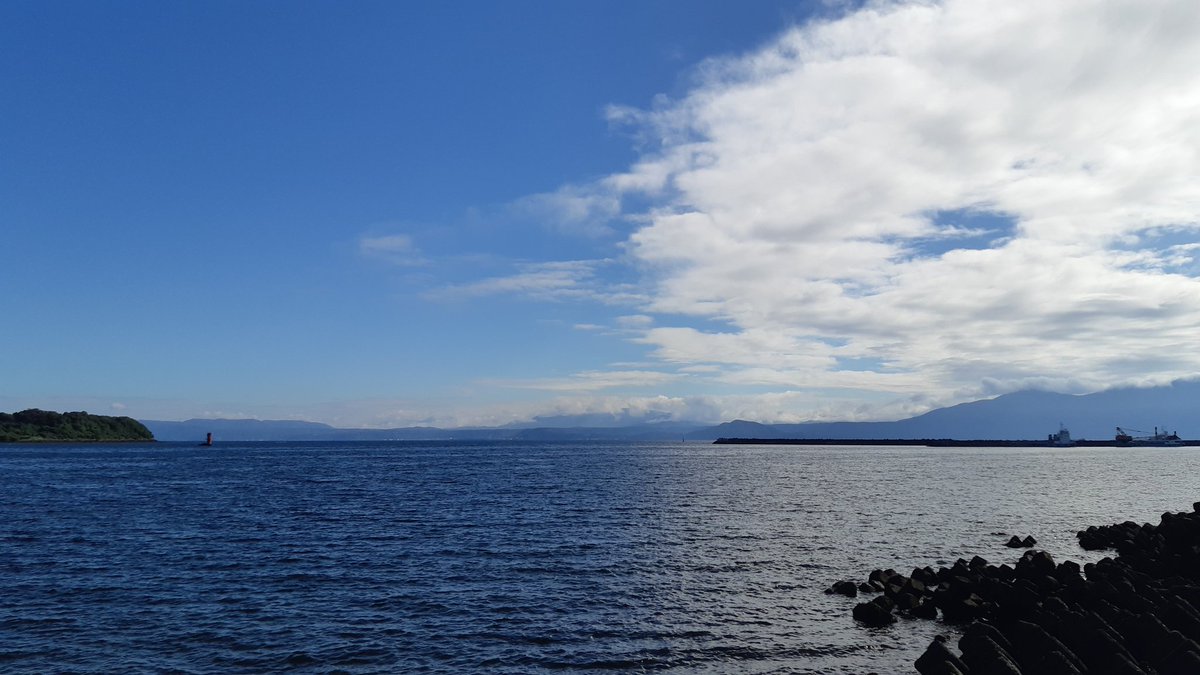 marunjp's tweet photo. おはようございます
11/11(月)の指宿市山川の天気は晴れ☀

朝方は曇っていたのですが予報通り晴れてきましたね！
やっぱり太陽が出ると半袖が丁度いい気候です😅

今週も頑張って行きましょー！

#企業公式が毎朝地元の天気を言い合う https://t.co/GZF9enTMva