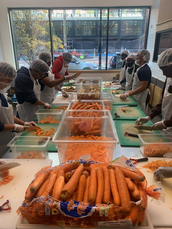 Giving back feels amazing! 🙌 This weekend, we joined forces with <a href="/dcck/">DC Central Kitchen</a>  to prep meals for local homeless shelters, community centers, and schools. Proud to be part of such impactful work!💪
#IAPterps