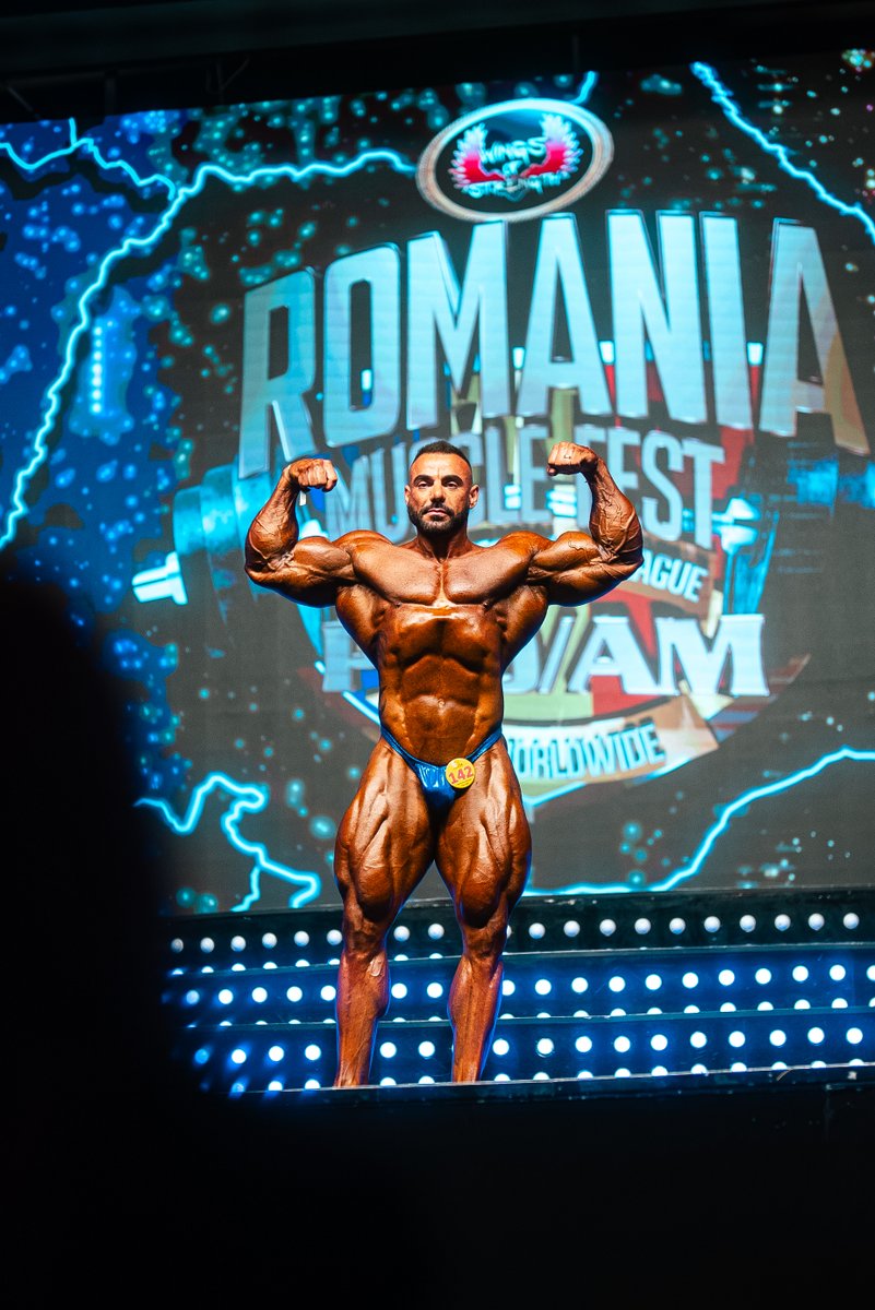 max_titanium's tweet image. Simplesmente Rafael Brandão. 🇧🇷🏆

Campeão do Romênia Pro e com vaga garantida para o Olympia 2025! ⭕