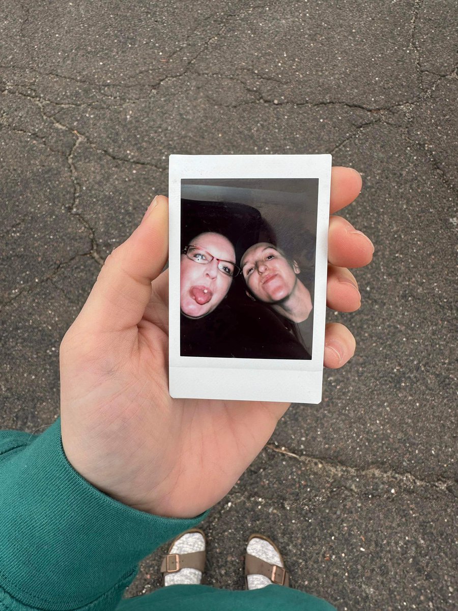 emtrnmd's tweet image. I can’t explain what it’s like to have so much love, hope, anger, frustration, and forgiveness for another human being. Losing a parent whose life was consumed by their addiction for as long as you can remember is an emotional pain I don’t wish on anyone. 

All I can hope is that…