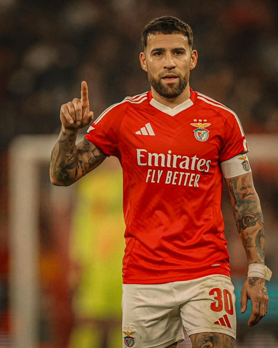 Notamendi30's tweet photo. 🔴 🦅 +3 https://t.co/kEYtET4lwJ