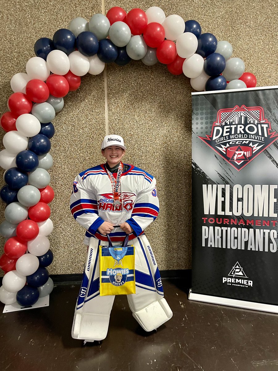 hawkshockeyclub's tweet photo. 🏆 Congratulations to our 12U Girls for winning the @premiericeprospects CCM World Invite!! With tough competition these girls were all smiles as the final buzzer sounded. Shoutout to Mia for winning tournament MVP! Way to go ladies! 🥇#BeAHawk https://t.co/VtuI7HaYnG