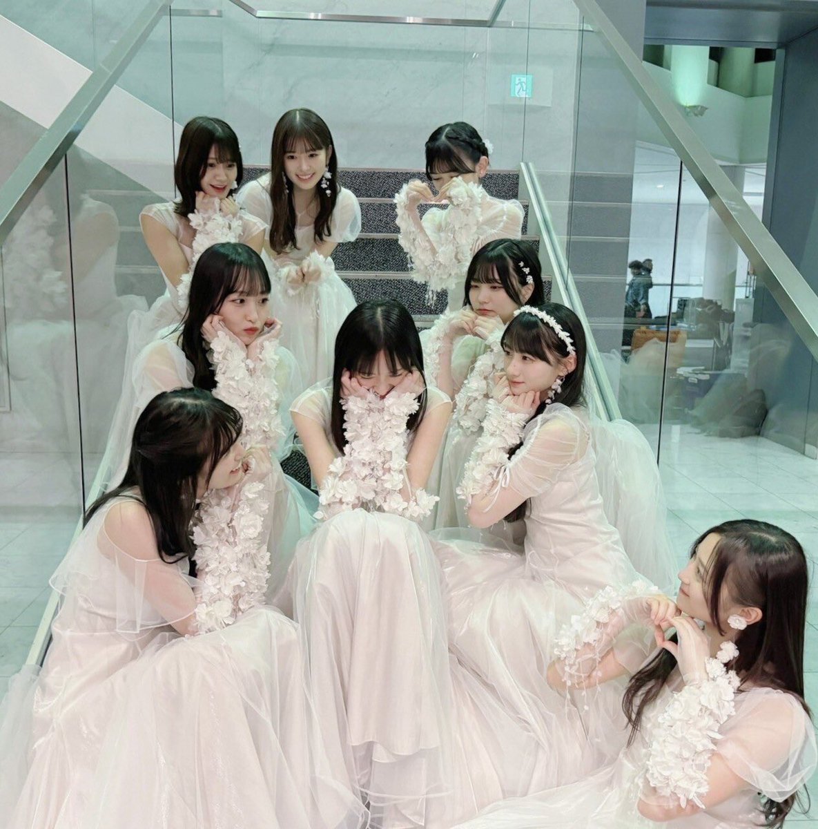 oco_sakura39's tweet photo. 【乃木坂あるある】
もれなく全員お姫様 https://t.co/KnBgfZkOhS