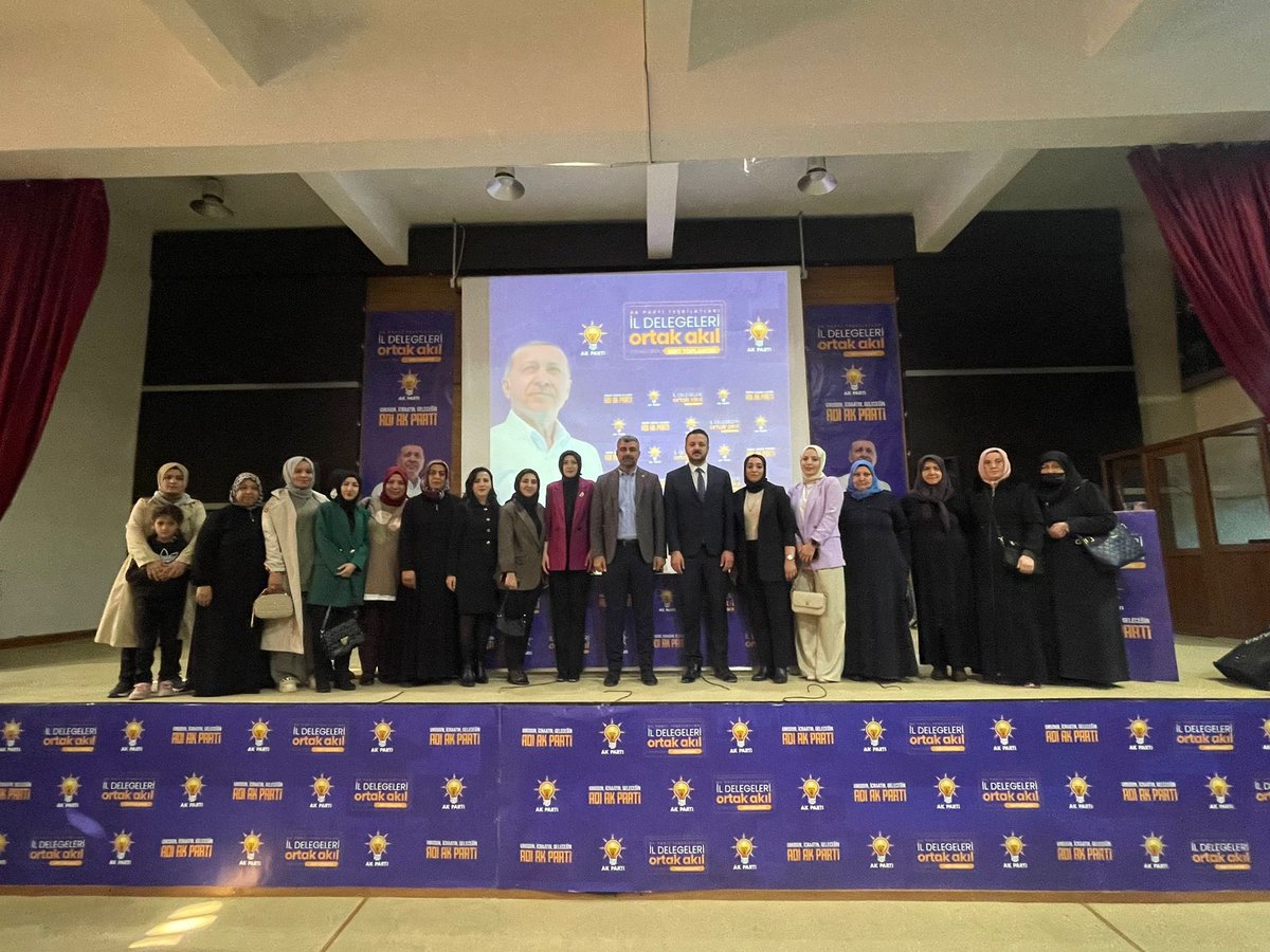 akkadin_siirt's tweet photo. Siirt’imizde tamamladığımız 8. Olağan İlçe ve Belde Kongrelerimizin ardından İl Koordinatörümüz ve Mardin Milletvekilimiz Sn. Faruk Kılıç’ın katılımlarıyla kongrelerimizde seçilen il delegelerimiz ve teşkilatımızla birlikte İl Delegeleri Ortak Akıl Toplantımızı gerçekleştirdik. https://t.co/BbeZ5V4h6v