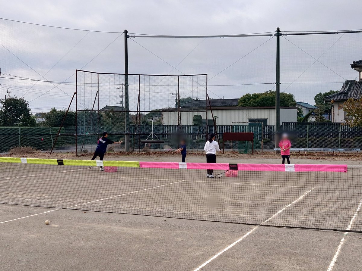 yoshimi_stc's tweet photo. #ソフトテニス
#ジュニア
吉見ふれあいジュニア
久し振りに練習風景をアップ
相変わらず少人数ですが、頑張っております🙌 https://t.co/mUwX6bNb7u