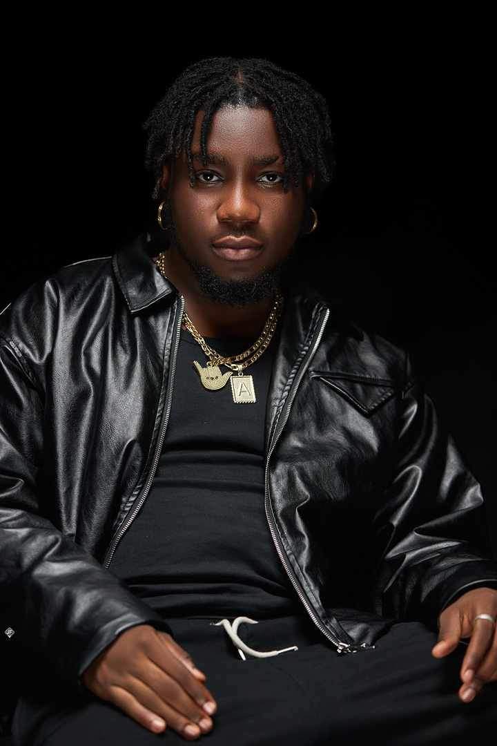 Relais_Magazine's tweet photo. #primud2024 

🚨 DYDY YEMAN sacré MEILLEUR ARTISTE COUPÉ DÉCALÉ 2024.

#primudbetmomosponsorofficiel #PRIMUD #culture #cotedivoire #molare #MGroup #stars 
#RelaisMagazine https://t.co/7Kd1ZmOzmd
