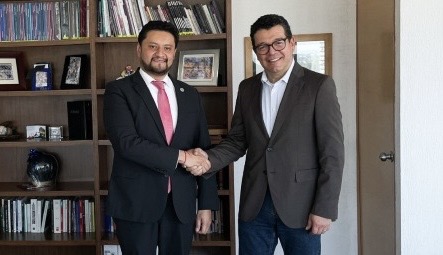 📄 Con el objetivo de fortalecer la formación académica especialmente en modalidades como la preparatoria en línea y la preparatoria abierta, el Dr. Salvador Percastre-Mendizábal (<a href="/SoyPercastre/">Salvador Percastre</a>), titular del <a href="/ILCEedu/">ILCE</a> y Uladimir Valdez Pereznuñez (<a href="/uladimir/">Uladimir Valdez</a>), director general del