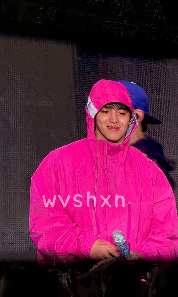 sounds_of_cheol's tweet photo. pink coups 💕 he's so cute https://t.co/LosTaYtp0z