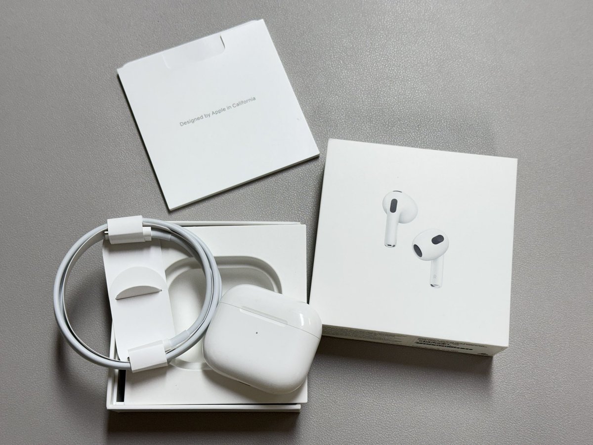 everythinghered's tweet photo. AirPods Gen 3
⚠️เชื่อมต่อไม่ได้ หาสัญญาณไม่เจอ⚠️
❗️เอาไปซ่อมเองนะคะ❗️
มีไฟกระพริบอยู่ค่ะ ไม่รู้ตรงไหนมีปัญหา
📦อุปกรณ์ : ครบกล่อง (สายชาร์จยังไม่ได้ใช้งาน)

ราคา 1,000 บาท รวมส่ง

#airpodsมือ2 #ส่งต่อairpod #หูฟังiPhone https://t.co/efAR7QDjm0