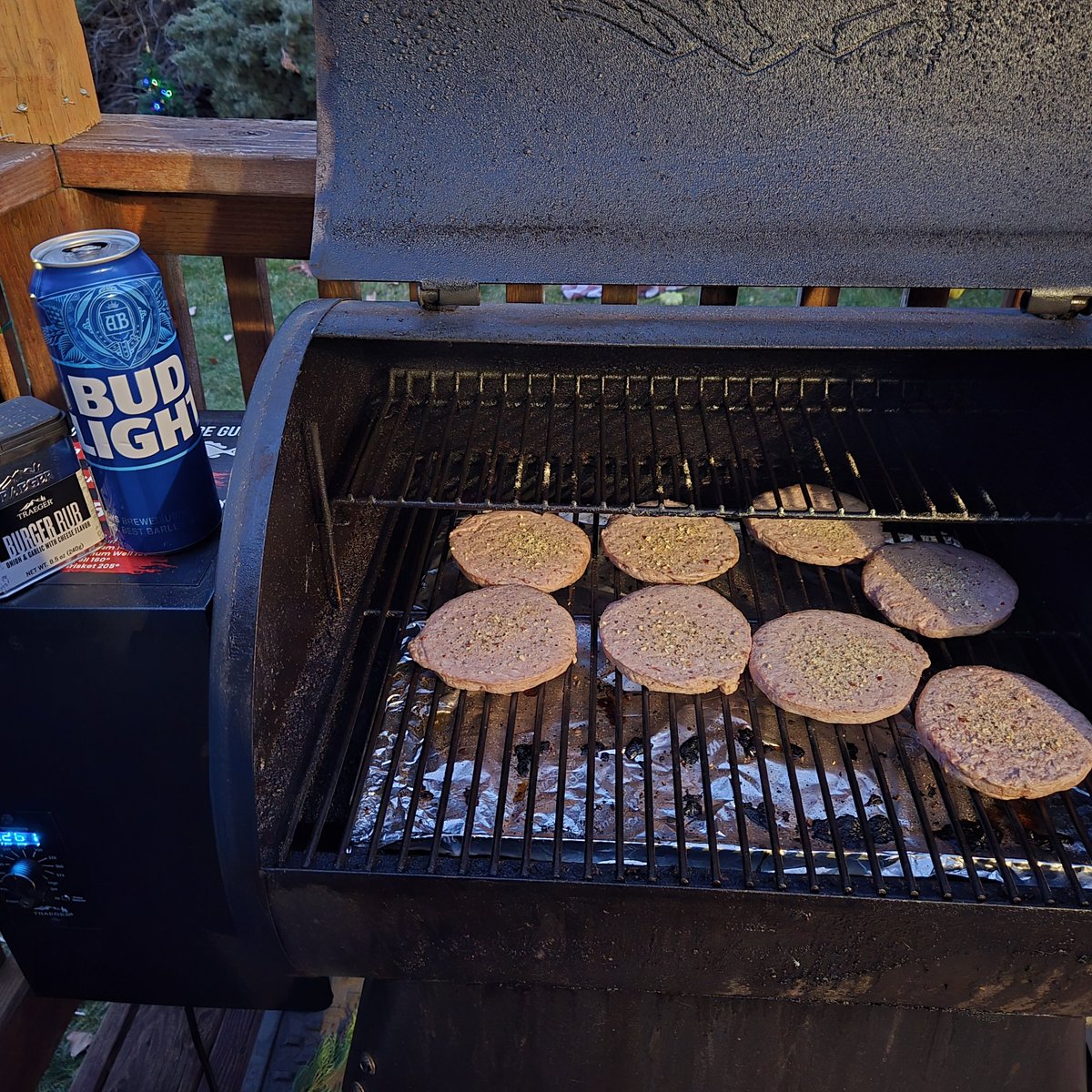 DonLudwig2's tweet photo. It's been a @TraegerGrills day. Ribs, Pork Loin, and Cheeseburgers #Traegerhood #Griddlenation https://t.co/GII6ORRXiG
