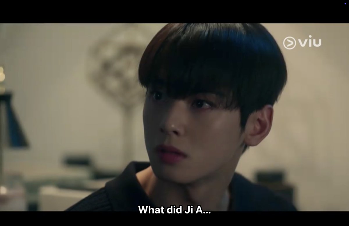 TteokShow's tweet photo. Ngl the forest spirit was kinda sloppy about this part. Or maybe he wanted someone to stop him 😧

#AGoodDayToBeADog #ChaEunwoo #LeeHyunwoo #kdrama #webtoon https://t.co/NFSRiuqLb3