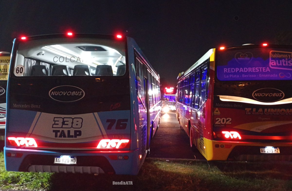 BondisATR's tweet photo. Y si: tambien lo íbamos a tener a él.
El nuevo 76 de la #Linea338 se hizo presente en la expo de anoche. 
De estos #Nuovobus Cittá O500U llegaron varios. 
 
En la segunda foto lo podemos ver de culata, junto a otro Cittá pero de la #Linea202 https://t.co/qHB9Woplrx