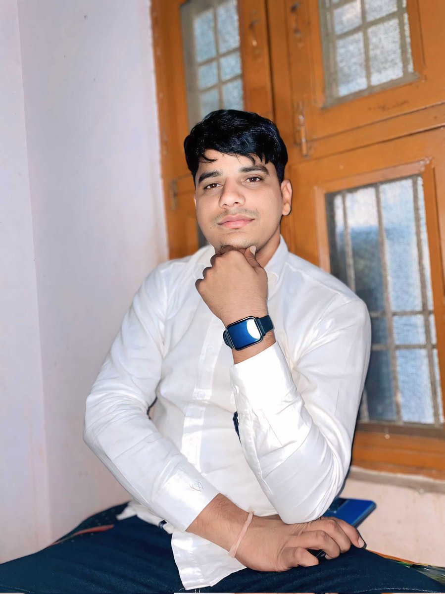 ManishTribal's tweet photo. जीवन का सबसे बड़ा गुरू वक्त होता है क्योंकि जो वक्त सिखाता है वो कोई नहीं सिखा पाता|
@X https://t.co/1ijvusfPA5