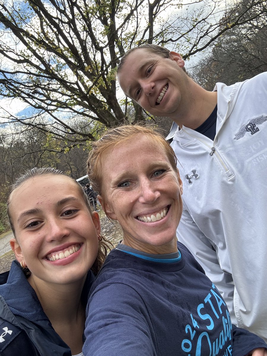 OEXC (@runningoehs) on Twitter photo The smiles and the selfies…we get to coach the best humans. <a href="/IderanOE/">Steve Ideran</a> <a href="/CoachKell3/">Coach_KellyYunk</a> The smiles and the selfies…we get to coach the best humans. <a href="/IderanOE/">Steve Ideran</a> <a href="/CoachKell3/">Coach_KellyYunk</a>