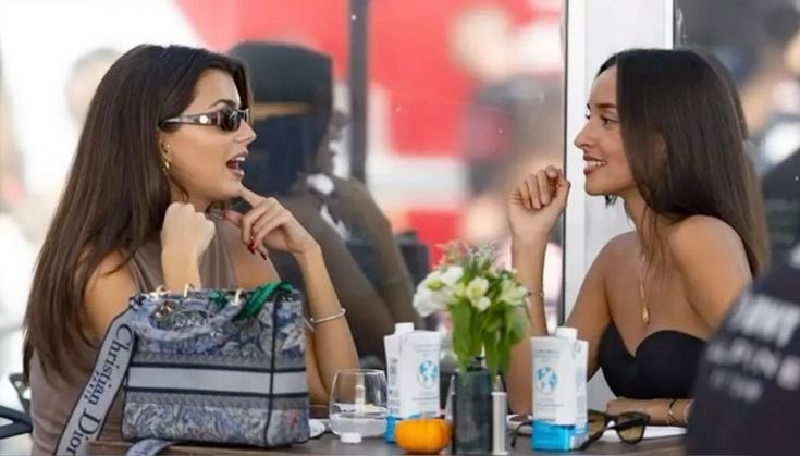 🏎️🪩💋🏁

pov: a day in the life as an f1 wag 

🧵 | interactive thread 

↻ / ♡ to join!