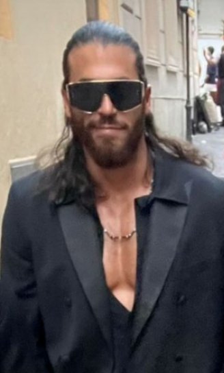 Sempre lindíssimo!
#CanYaman