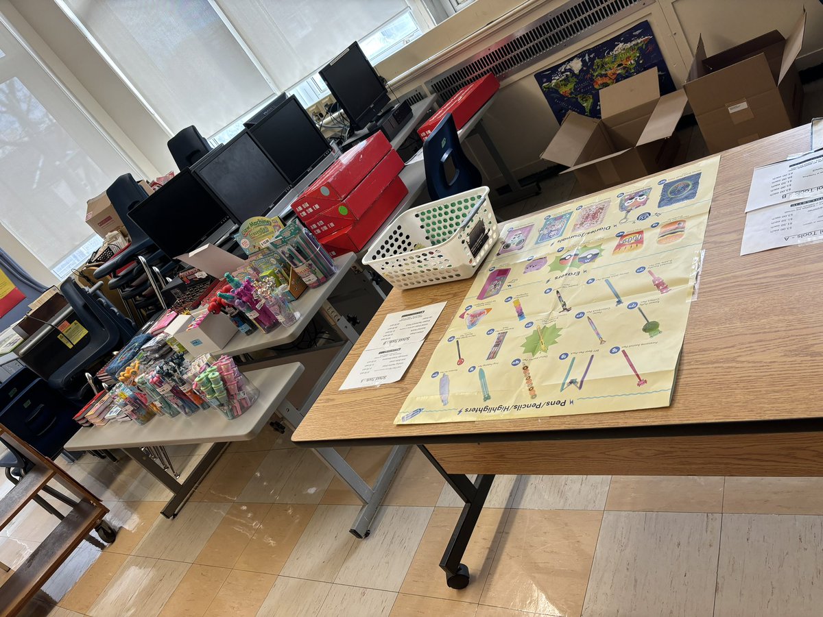 Thanks to the most wonderful helpers (they get better every year) our first Book Fair is ready! Open Mon-Thurs during school hours and Thurs 3:30-6:30 for families. See you there! 📚❤️