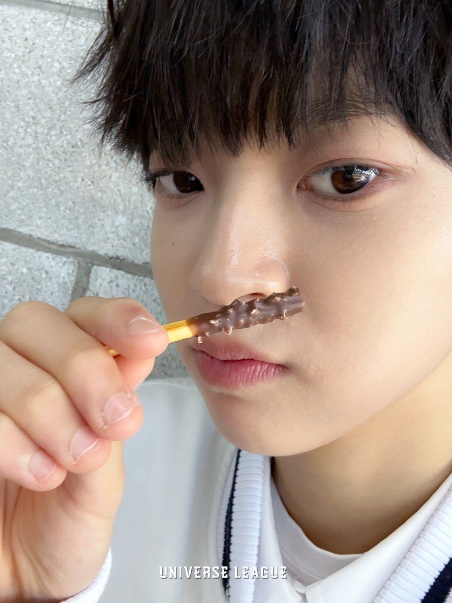 unvs_league's tweet image. 띵동! (💌)
달콤한 선물이 도착했습니다 🍫
선수들이 주는 빼빼로를 받아주세요!

소년들의 생존을 결정할
첫 번째 글로벌 팬 투표 진행 중!

#유니버스리그 #universeleague
#안율 #아유무 #배재호