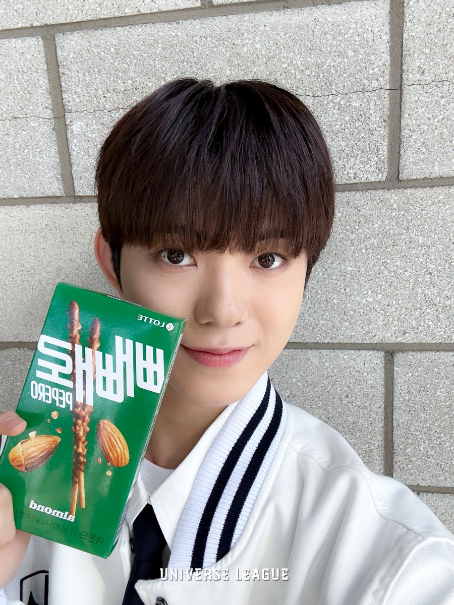 unvs_league's tweet image. 띵동! (💌)
달콤한 선물이 도착했습니다 🍫
선수들이 주는 빼빼로를 받아주세요!

소년들의 생존을 결정할
첫 번째 글로벌 팬 투표 진행 중!

#유니버스리그 #universeleague
#에이토 #허쥔진 #히로토