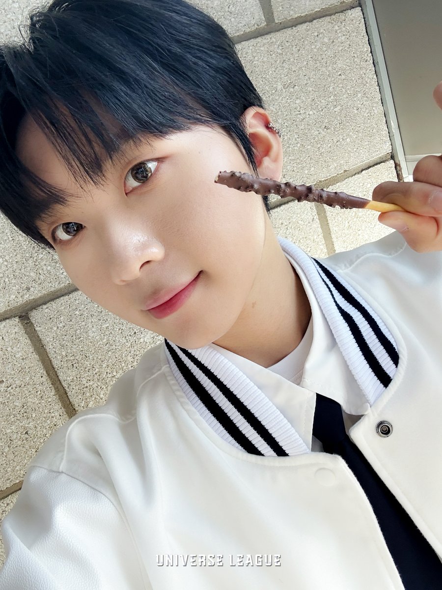 unvs_league's tweet image. 띵동! (💌)
달콤한 선물이 도착했습니다 🍫
선수들이 주는 빼빼로를 받아주세요!

소년들의 생존을 결정할
첫 번째 글로벌 팬 투표 진행 중!

#유니버스리그 #universeleague
#김효태 #김주형 #구한서