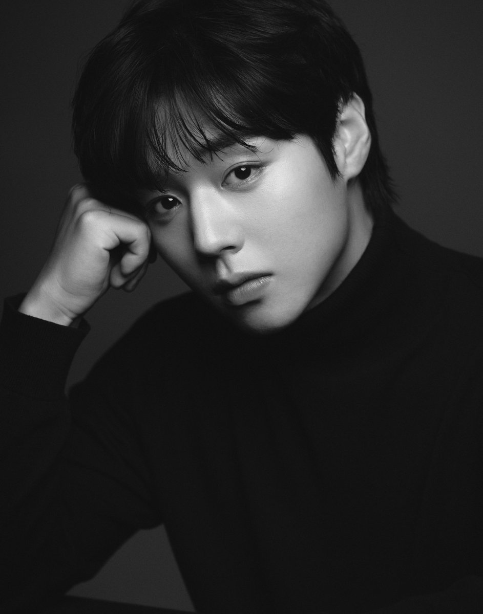 YYentertain's tweet photo. [🗳️] 
2025 대한민국 퍼스트브랜드 대상
박지훈 투표 안내

✔ 투표 기간
~24.11.24 (일) 23:59PM (KST)

✔ 링크
국내 : https://t.co/6YG19QiDx5
베트남 : https://t.co/vG1ko2Qv2I

✔ 투표 방법 
-국내
2025년을 이끌어갈, 기대되는 연기돌(남) ⇒  박지훈
- 베트남
2025년을 이끌어갈, 기대되는 남자배우 ⇒ 박지훈

#박지훈 #PARKJIHOON
#2025퍼스트브랜드대상
#FIRST_BRAND_AWARDS
#YYentertainment