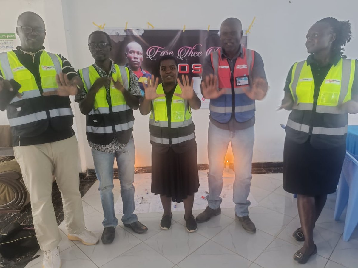 erickokioma's tweet photo. @Stephenshikoli1 @TBChampions_ke @MalecheAllan @MOH_Kenya @StopTBKe @phinemut1 @tmboche @peterngolaowiti @Max1Mash @Nki_rote @Wandia_Ikua @ricarda_steele @KELINKenya @NTLDKenya @lynmab @citizentvkenya @realTBpeople @pamojatbgroup @ChelagatNgetuny @wanameme @LucicaDitiu @StopTB It must be business unusual with a paradigm shift for the fight against TB to gain momentum #Light4TB #DeadlyDivide #DeadlyDuo #YesWeCanEndTB https://t.co/xiVzhoRINX