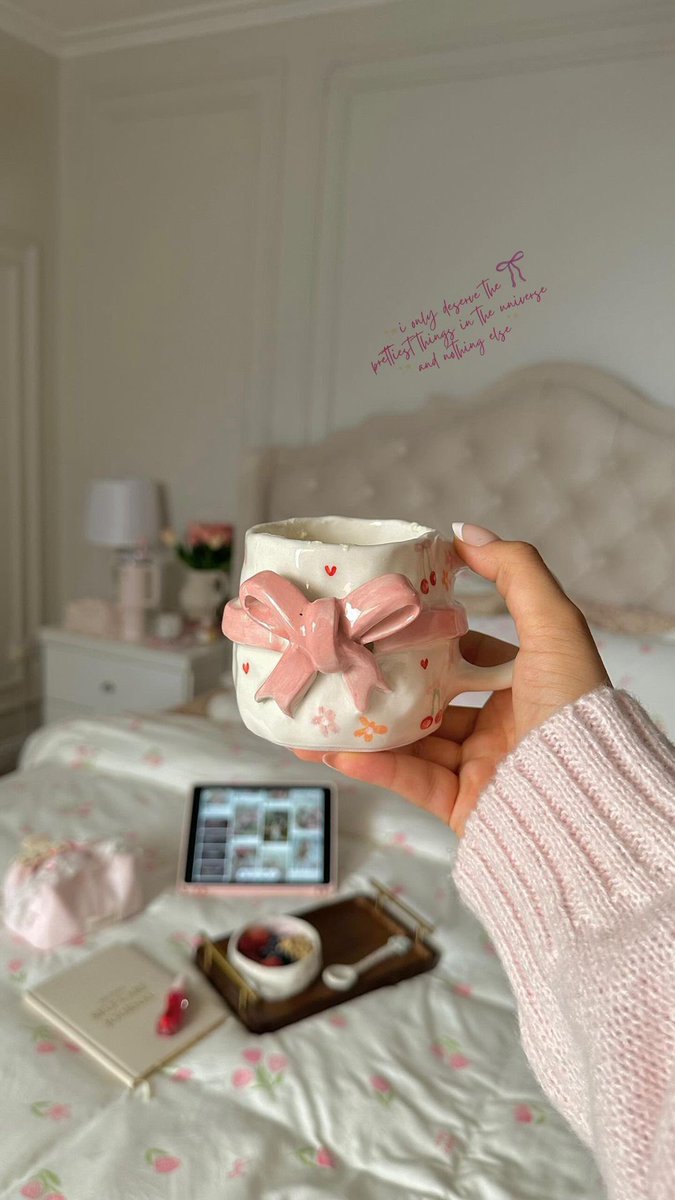 dazzlinghavens's tweet image. My new coquette mug 🎀🍒🌸🤍