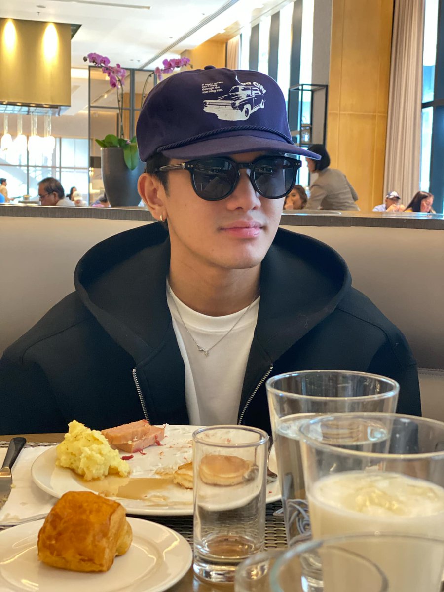 protectjarren's tweet photo. POV: kasama mo mag breakfast si jarren 🫣❤️‍🔥

credits to tita @Garcia10Jo. soon totoo na po yan 😂✨️ https://t.co/QYXgF7uNXU