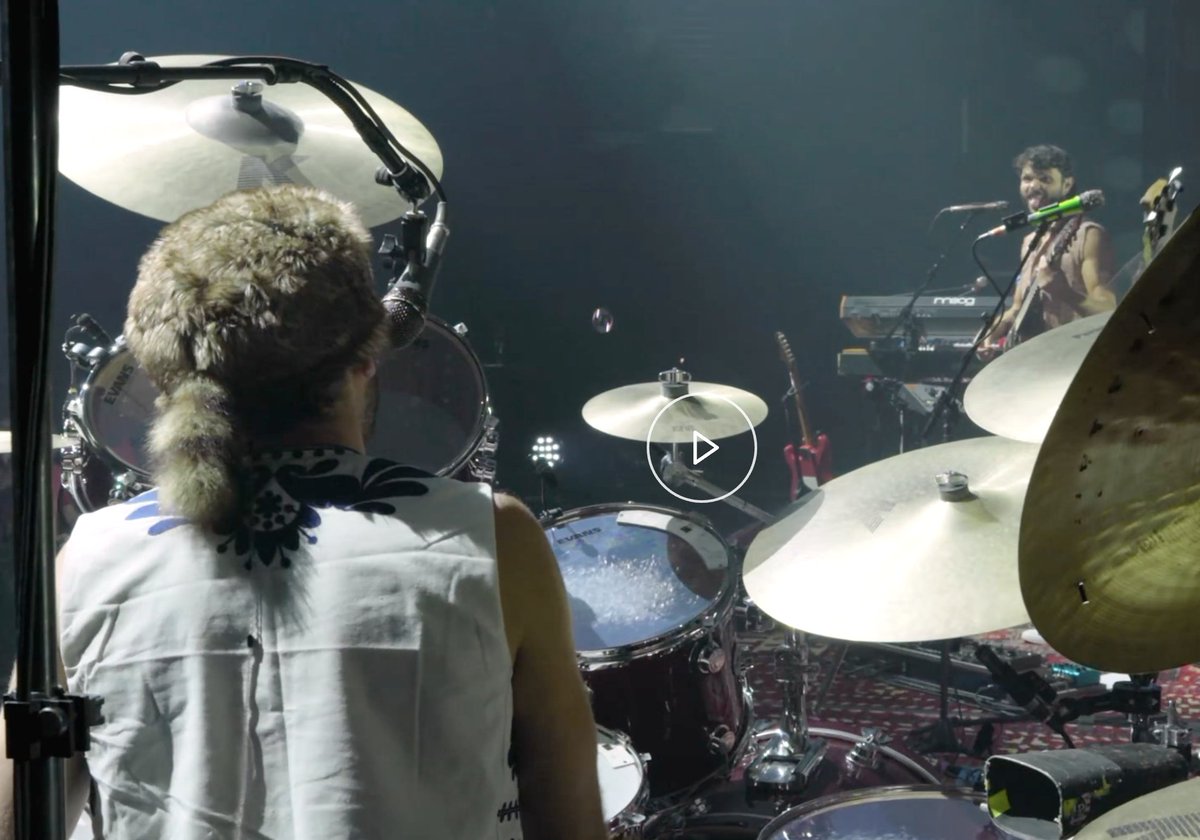 TX_Goosefan's tweet image. The real reason for the new stage setup. #goosetheband