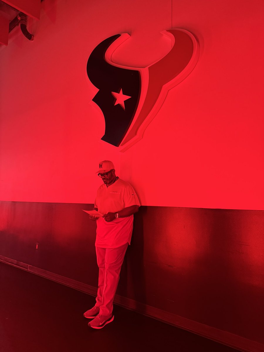 therealfiveO's tweet photo. #BattleRed https://t.co/O9dyNliSZd