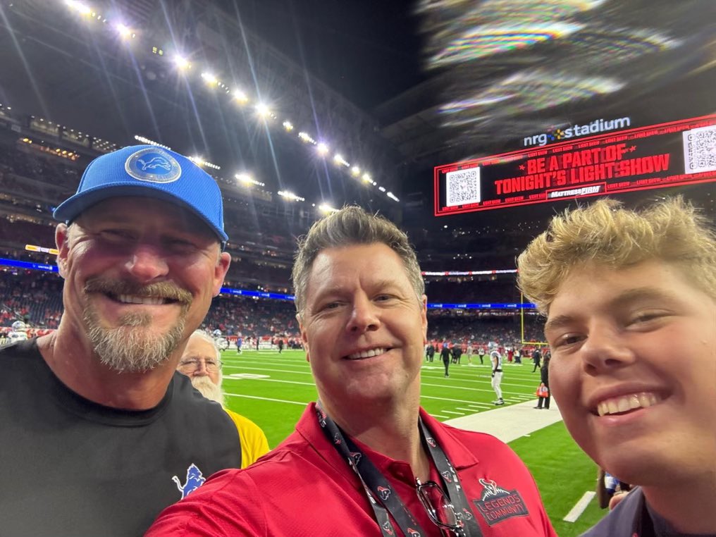 Hunter McKinney (@1huntermckinney) on Twitter photo Got to meet my dadâs old college roommate Dan Campbell at the Texans game tonight! <a href="/Lions/">Detroit Lions</a> <a href="/HoustonTexans/">Houston Texans</a> <a href="/SteveMcKinney76/">Steve McKinney</a> #DETvsHOU #Htownmade #OnePride #GigEm Got to meet my dadâs old college roommate Dan Campbell at the Texans game tonight! <a href="/Lions/">Detroit Lions</a> <a href="/HoustonTexans/">Houston Texans</a> <a href="/SteveMcKinney76/">Steve McKinney</a> #DETvsHOU #Htownmade #OnePride #GigEm