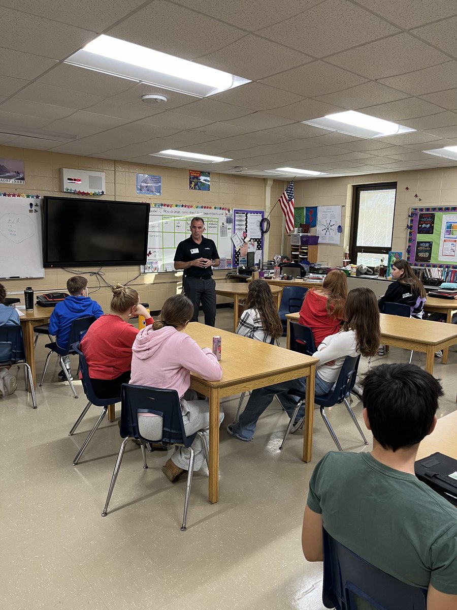 Wisconsin Hills Middle School tweet media