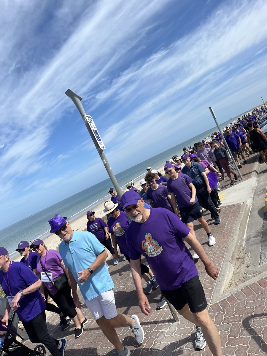 Beautiful day for @PanKind_APCF sea side walk to raise awareness and funds for pancreatic cancer in Adelaide yesterday! Over 300 registrants and more than $32,000 raised 👊💜👊💜👊