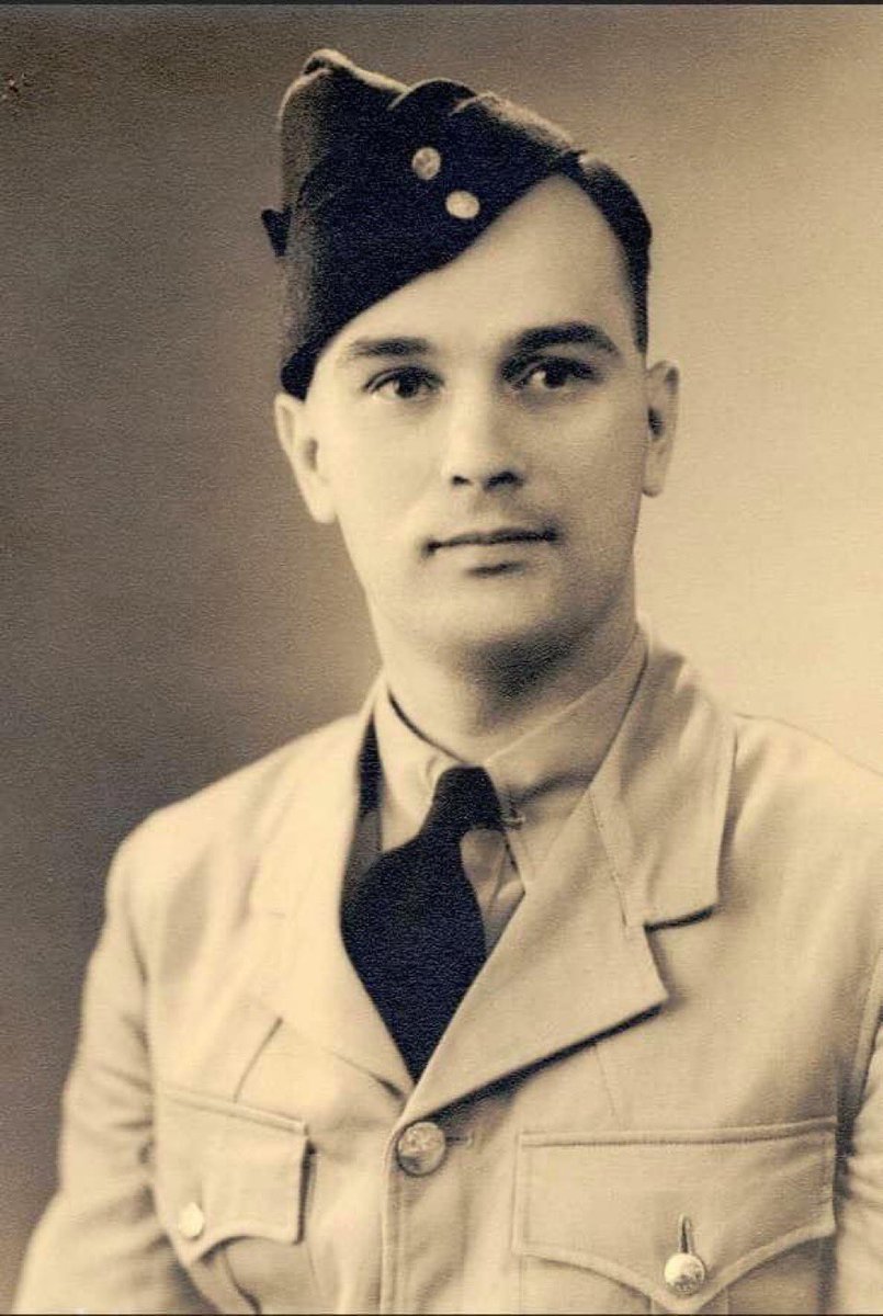 jaimekr's tweet photo. I think about my beloved grandfather, David Roberts, every day. But never more so than on Remembrance Day. He enlisted in the Royal Canadian Air Force as soon as war broke out and made unimaginable sacrifices to stand up to fascism.
#LestWeForget #GreatGeneration #ThankYou https://t.co/7rEN9fLW9n