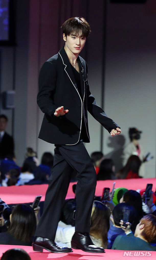 THEBOYZ エリック、コンドームをペペロと勘違いしてSNSにアップ 「今日