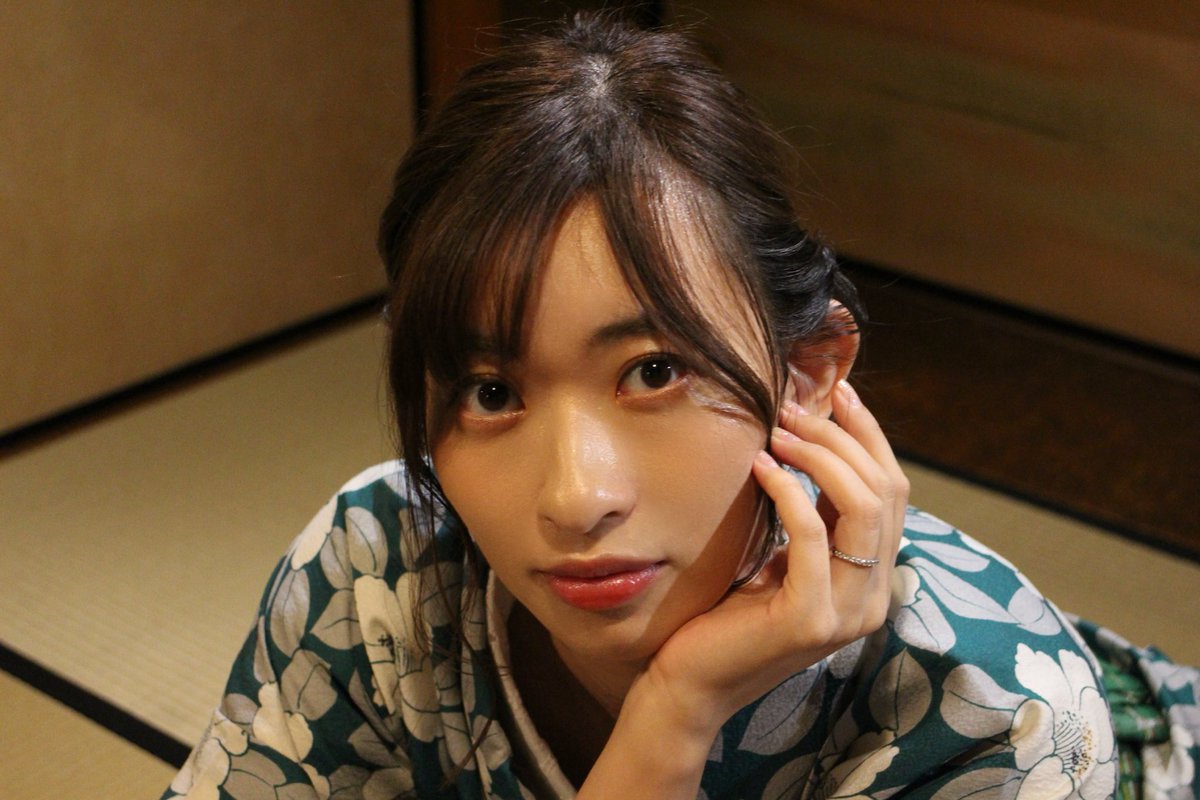 先日の着物撮影会で撮っていただいた写真です🥺✨5年ぶりの撮影会楽しかったなあ〜。結婚してもママになっても撮ってくださる方々に感謝…！🙏