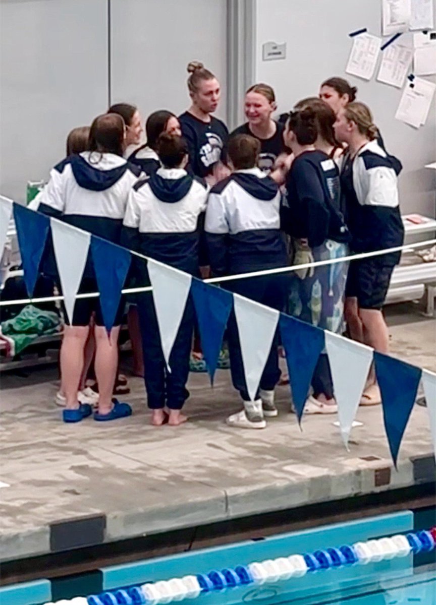 karariso's tweet photo. Congrats to @LCSwimming STATE qualifiers!  

Shout out to Freshman, Rio Hammitt in setting 2 pool records, securing 2 golds🥇in the 50 &amp; 100 Free, &amp; for recognition as most outstanding athlete at the District Meet! 

@LC_SportsFan @LewisCentralCSD @ElSiLocos https://t.co/JMgNHGWvTE