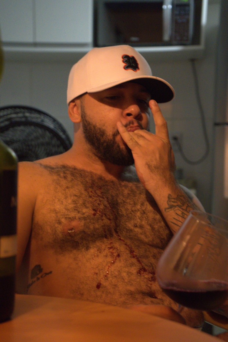 satan_body's tweet photo. Eu vendo as fotos que eu demorei tempos pra tirar…  um saborzinho… https://t.co/d7FBYvsyyV