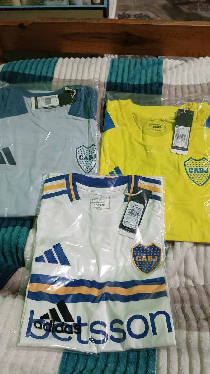 Hoy es mi cumpleaños y mi novia apareció a las 00 así. Que locura, estoy enloquecido