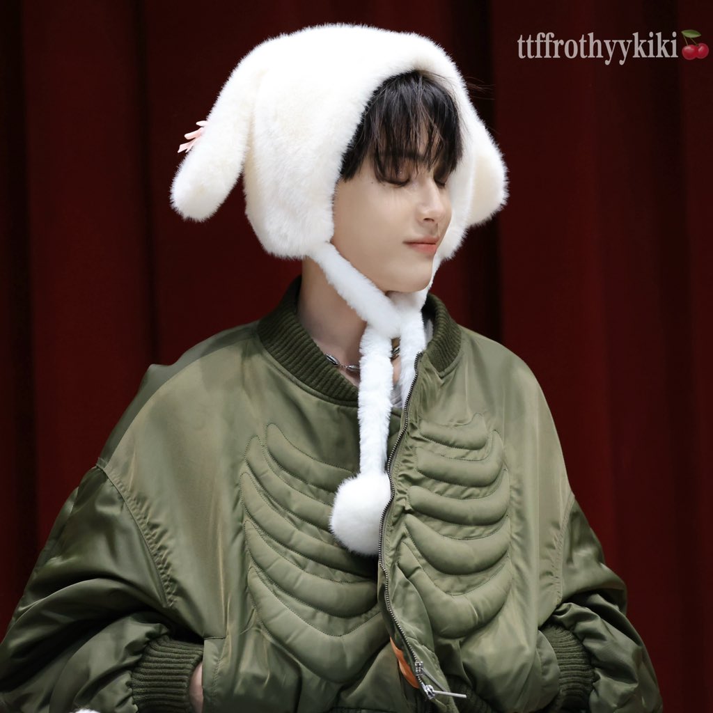 241108

학년은 완전히 아기야👼🏻

#더보이즈 #THEBOYZ 
#주학년 #Juhaknyeon