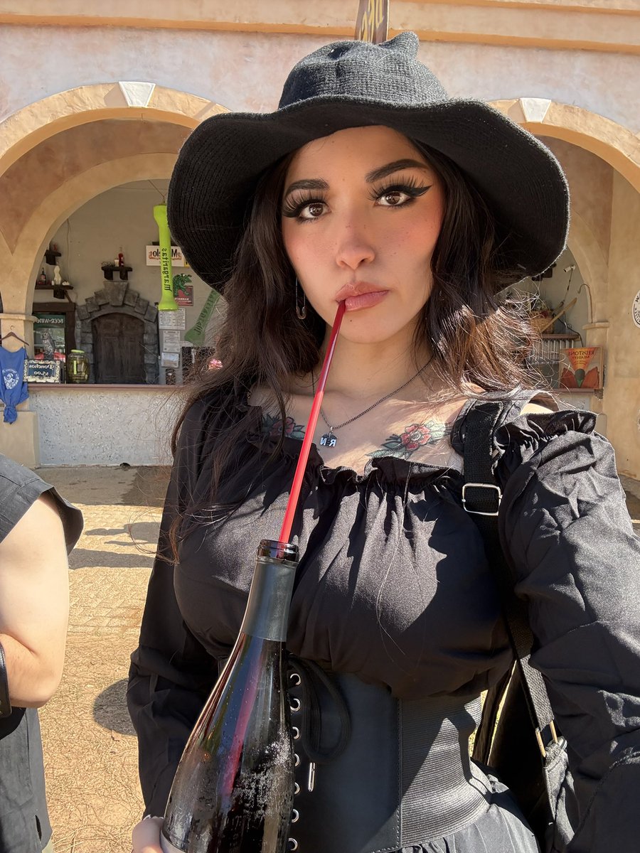succubus (@c0ffee_breath) / Posts / X