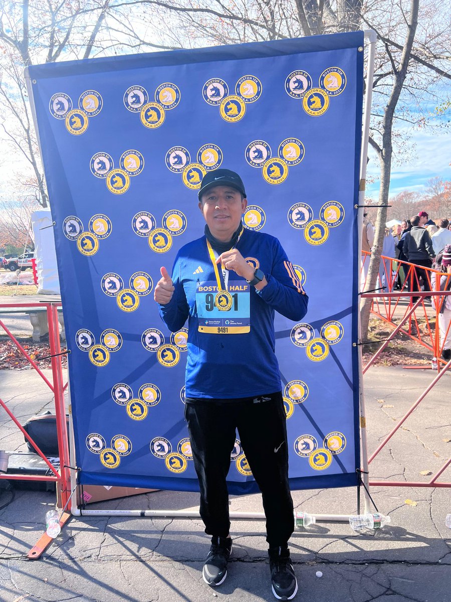 manuelduarteoax's tweet photo. El día de hoy participé en el "Medio Maratón Boston 2024", corriendo 21k de distancia; un Medio Maratón de Nivel internacional, organizado por el Instituto de Cáncer Dana-Farber y el fondo Jimmy.
 #mediomaratonboston2024 #run
#Salud #deporte #Boston2024 #Boston #correr https://t.co/xY73X9yKeh